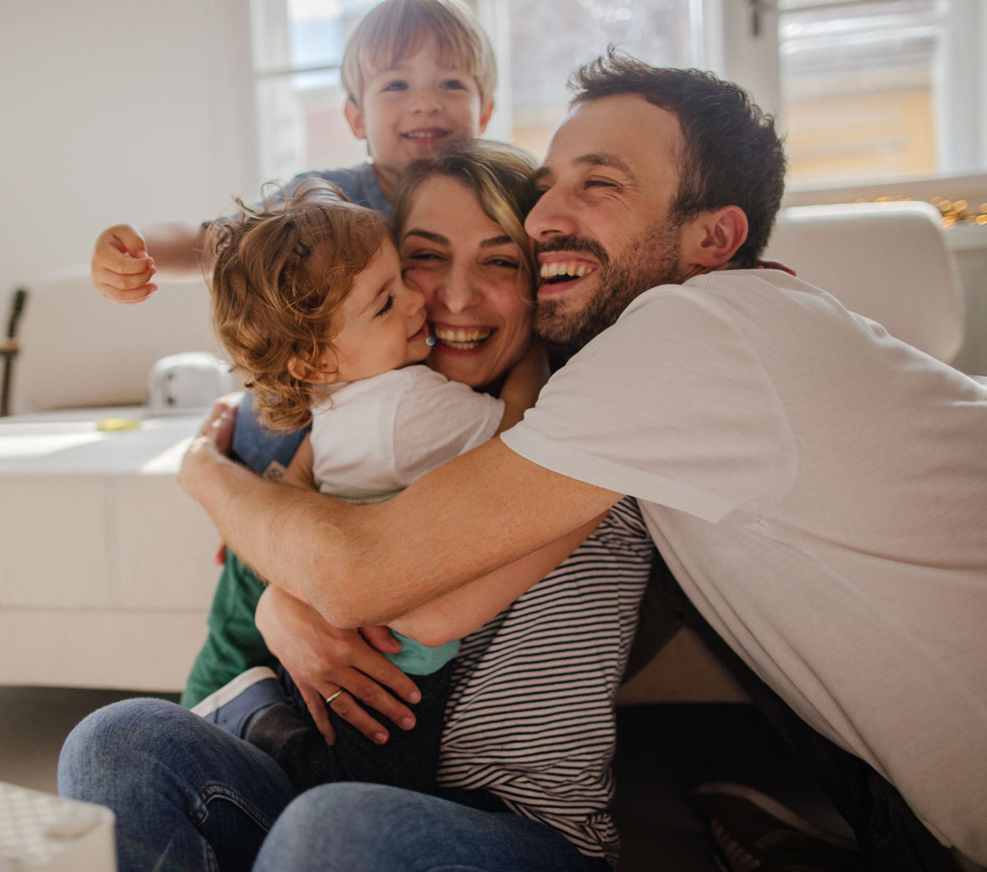 Family privately sharing photos on Bamili